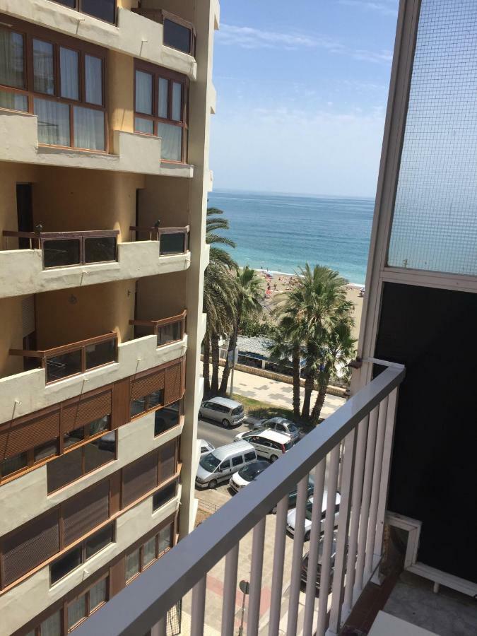 Downtown Beach & Peace Малага Екстериор снимка